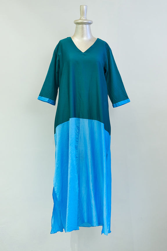 Stephany Silk Chanderi V-Neck Tunic with Side Slits - Republic of Mode