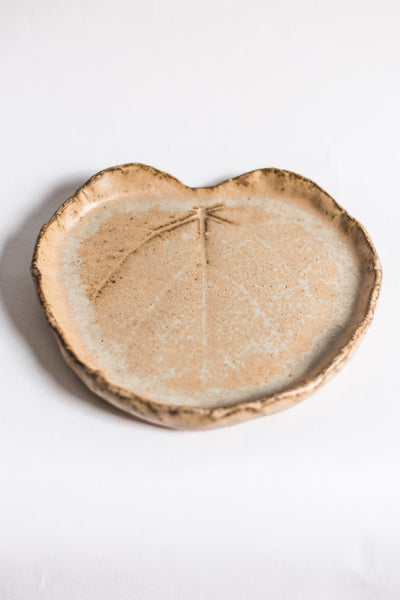 Banana Pottery Lotus Plate - Republic of Mode